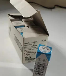 06205 ABCO Wedge Miniature Bulbs Base Box