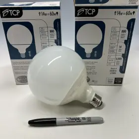 776683 BULBRITE Set Led Volt Frost Finish Bulb