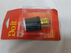 509442 AUTOMATIC Light Adapter Fixtures Control