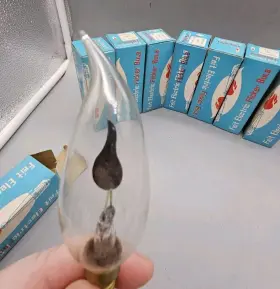 620117 FEIT ELECTRIC Flicker Flame Tip Candelabra Base Bulb