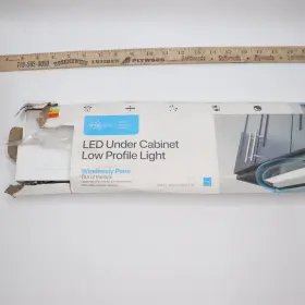 UCL36-5CCTTCAG3 FEIT ELECTRIC Dimmable Changing Cabinet Light