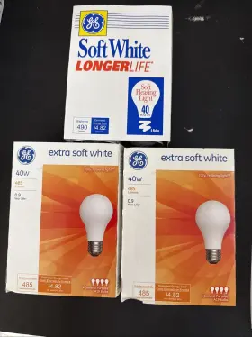 043168484145 GE Light Bulbs