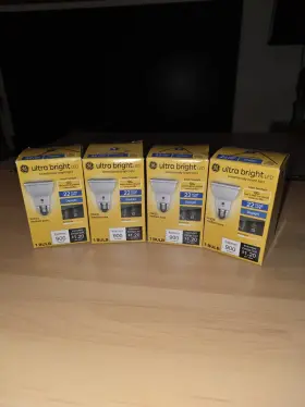 043168540629 GE Ultra Bright Led Bulb Base Flood