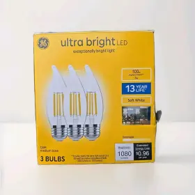 043168544399 GE Ultra Bright Led Light Candle Bulb Pack