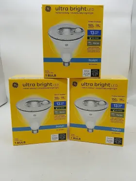 043168552721 GE Ultra Bright Led Motion Sensing Floodlight