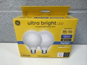 Ge 043168554626 Ultra Bright Led 100 Watt Replacement Daylight G25 Vanity - 2 Globe Bulbs