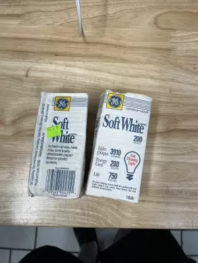 043168904551 GE Light Bulbs #2