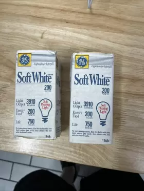 043168904551 GE Light Bulbs #3