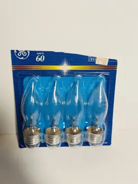 60CAM GE Bent Tip Light Bulbs Base