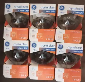 043168908801 GE Chrystal Base Light Bulbs