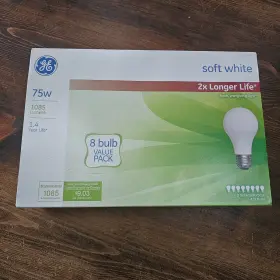 69618 GE Light Bulbs Set Longer