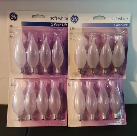 76235 GE Candelabra Base Bulbs Pack