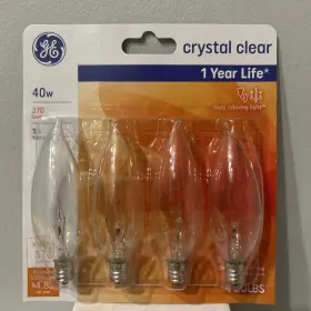 76237 GE Crystal Flame Tip Light Bulbs Candelabra Base