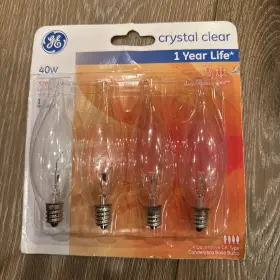 76239 GE Crystal Bent Tip Light Bulbs Candelabra Base Pack