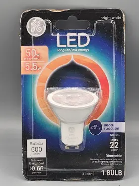 93095551 GE Led Floodlight Bulb Bright Dimmable