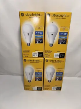 93121638 GE Ultra Bright Eq Base Dimmable Led Light Bulb