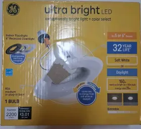 9313010 GE Ultra Bright Led Round Dimmable Damp