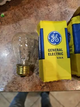 FG1432-X1 GENERAL ELECTRIC Nos Incandecent Light Bulbs