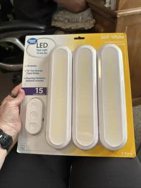 820909041375 GREAT VALUE Dimmable Light Pack Led Remote