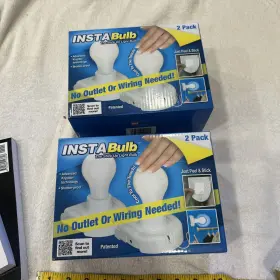 097298022401 INSTA BULB Telebrands Cordless Stick Up Light Tv
