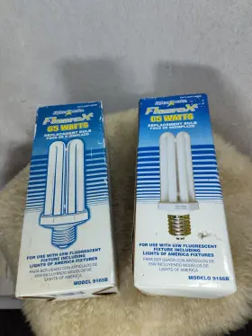 9166B LIGHTS OF AMERICA Lightgs Fluorescent Bulbs Set