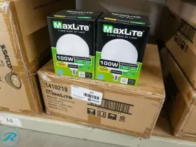 EFF85G25D930JA8 MAXLITE Box Led Globe Light Bulbs Base #2