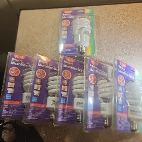 SKS25EA50 MAXLITE Pack Cfl Spiral Light Bulbs Bright