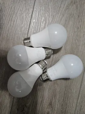 LB1-2-US NITE BIRD Smart Bulb Rgbcw Wifi #2