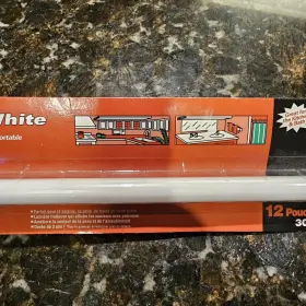 046677392208 PHILIPS Fluorescent Bulb Kitchen Bath #3