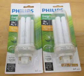 046677458447 PHILIPS Pl Pin Base Light Bulb