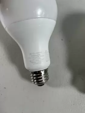 2700-2200K PHILIPS Light Bulbs Feit #3