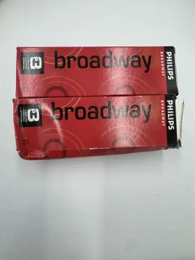 6989P PHILIPS Broadway Lightbulb