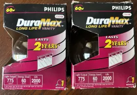 811879 PHILIPS Duramax Light Bulb Vanity Globe Base