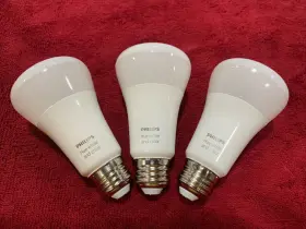 9290012575AX PHILIPS Hue Smart Led Light Bulbs
