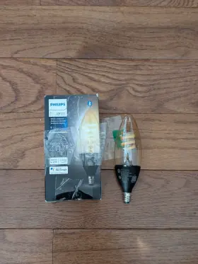 929003145102 PHILIPS Hue Ambiance Filament Candle Smart Bulb