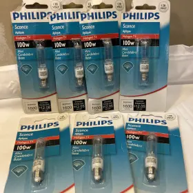 BC100Q-CL PHILIPS Sconce Lightbulb Mini Candelabra Base