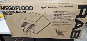 MEGH400PSQ RAB Flood Trunnion Mount High Pulse Start Lamp