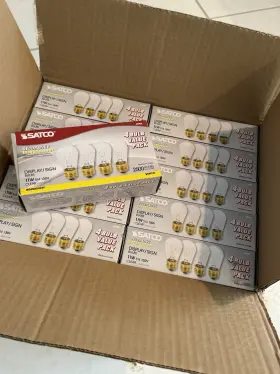 S3965 SATCO Light Bulbs Volt Nos
