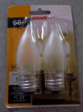 046135134432 SYLVANIA Bent Tip Frosted Light Bulbs Pack