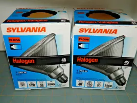 046135155376 SYLVANIA Flood Light Bulb