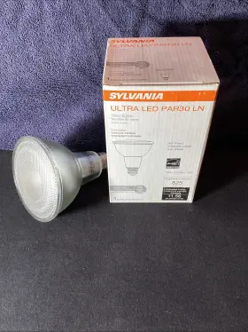 PAR30 SYLVANIA Ultra Led Neck Lamp Dimmable