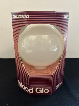 25G40 SYLVANIA Glo Globe Bulb Nos
