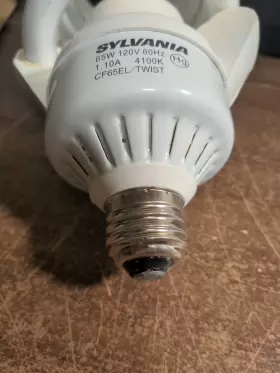 CF65EL SYLVANIA Light Bulb Twist #3