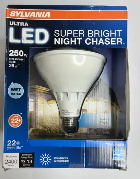 LED26PAR38 SYLVANIA Led Bright Night Chaser Light Bulb Box