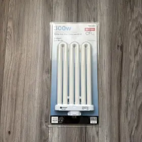 YK002GX10Q3U UTILITECH Cfl