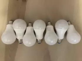 604629 WIZ Smart Light Bulbs #2