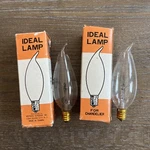 2 Vtg Ideal Lamp Halloween Christmas Light Bulbs Flame Tip 40w Clear Msw Ccf-40. Fixed Price $14.99.