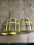 Eaton Wiring Devices 1465y-sp Lamp Guard Thermoplastic. Fixed Price $4.00.