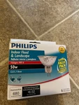 Pack Of 4 New Philips Indoor/outdoor Flood 50w Mr16 Gu5.3 Base 12v Light Bulbs. Fixed Price $22.00.